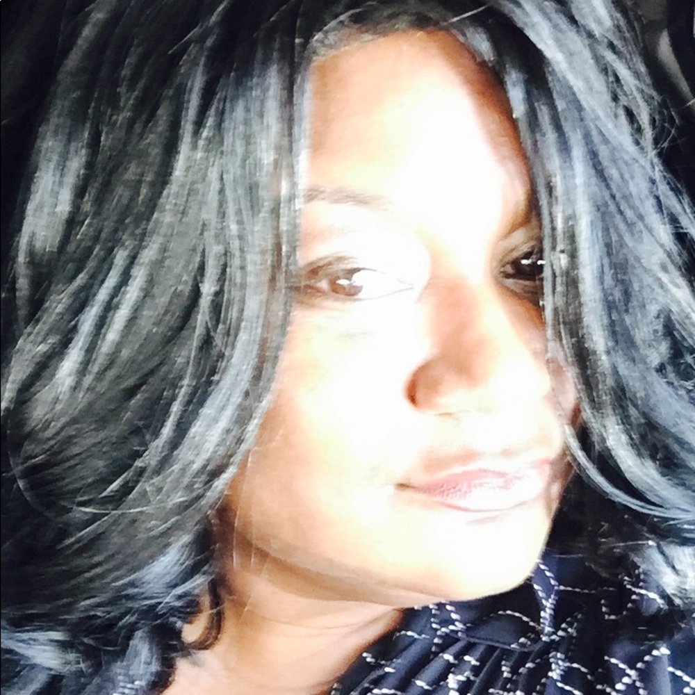 Meet your Posher, Monica